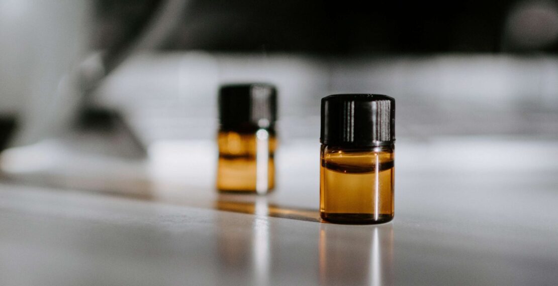 Two transparent 5ml bottles of high-quality LSD liquid, offering precise dosing and clear visibility of the contents.